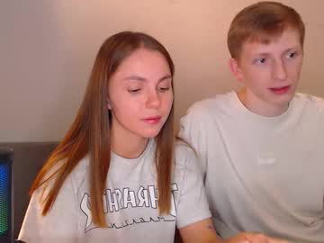 couple
        dyrinda cam image #210041