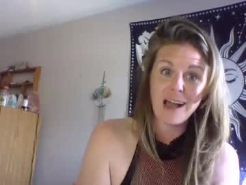 girl
        naughtyymarie420 cam image #93553