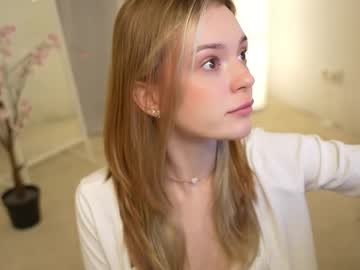 girl
        cyberheart_ cam image #217816
