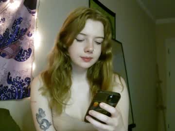 girl
        lillygoodgirl cam image #94267
