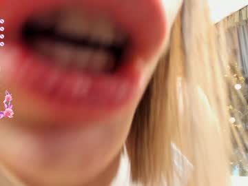 girl
        odelyncure cam image #225575