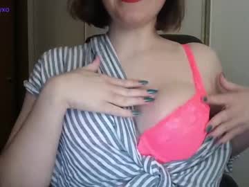 girl
        heathergrayxo cam image #191159