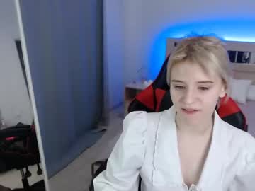girl
        nicole_coyy cam image #34724
