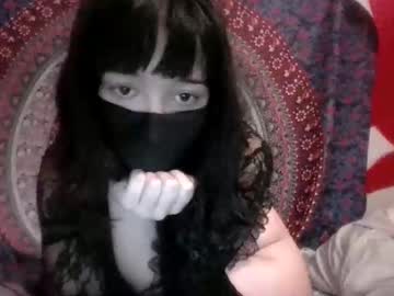 girl
        themime cam image #227068