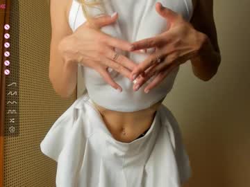 girl
        monica_passion cam image #122525