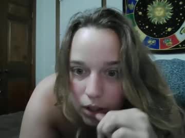 girl
        viclove122 cam image #204366
