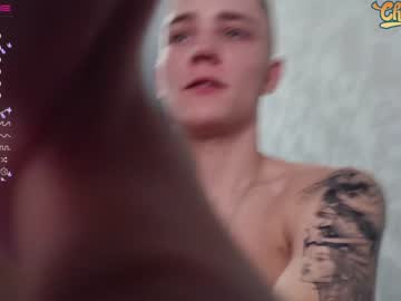 couple
        chappy_banny cam image #13748