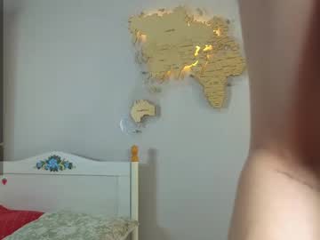 girl
        sunnivacoppens cam image #247343