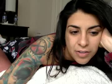 girl
        temptressravenrogue cam image #45250