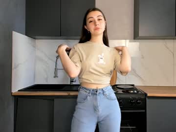 girl
        lucettacoke cam image #190020