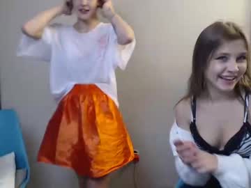 couple
        nina_marina cam image #20666