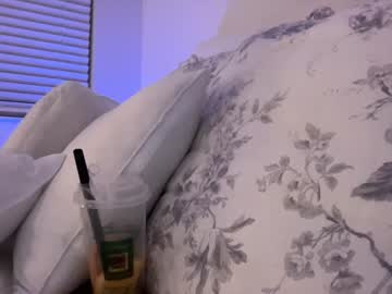 girl
        poutyselenaa cam image #159688