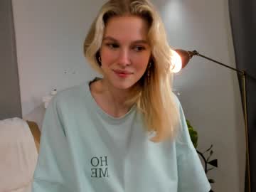 girl
        coventinadavy cam image #163780