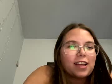 girl
        needy_bby cam image #120606