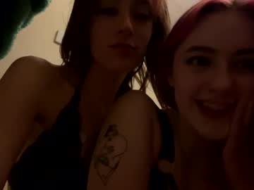 couple
        lilynrose cam image #73683