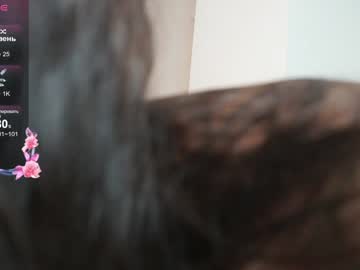 girl
        can_i_kiss_you_ cam image #228430