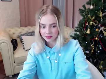 girl
        avrora_bell cam image #44952