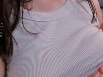 girl
        jemmynow cam image #115277