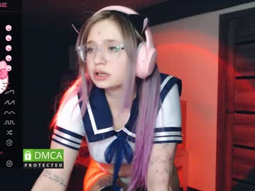 girl
        lina2d_tyan cam image #148410