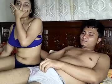 couple
        desirehub cam image #87564