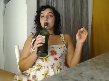 girl
        straightoutthetrailer cam image #3327