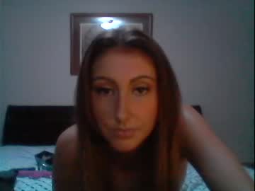 girl
        lacey464996 cam image #122809