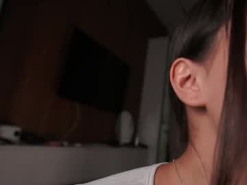 girl
        asvna cam image #84894