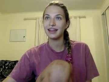 girl
        lil_miss_naughty cam image #18371