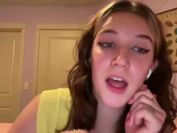 girl
        indigogirl210 cam image #180354