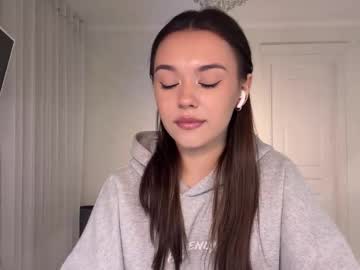 girl
        louannbanter cam image #78311