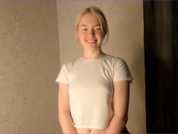 girl
        lexisarah cam image #121880