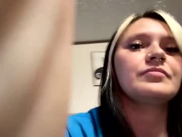 girl
        milffmommyy cam image #166740
