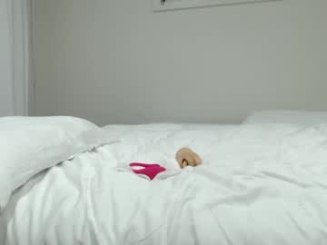 girl
        hornypetitegirl77 cam image #3299