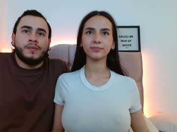 couple
        moonbrunettee cam image #118361