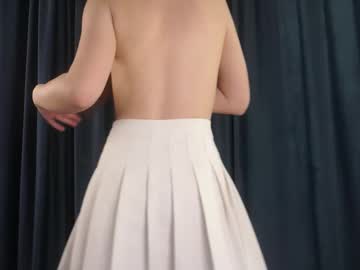girl
        eastercrosier cam image #253994
