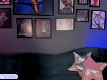 girl
        mariannacruzz cam image #4119