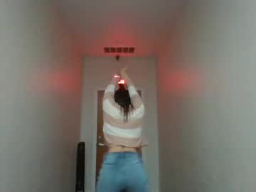 girl
        lovelyqueenaria cam image #216394