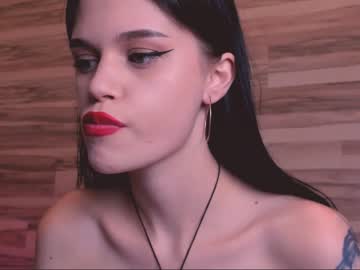 girl
        marykruz cam image #134467