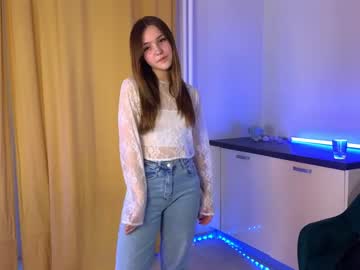 girl
        lorabeam cam image #165849
