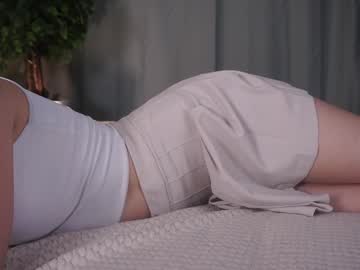 girl
        constanceharding cam image #183981