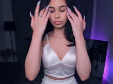 girl
        vicky_tells cam image #145683