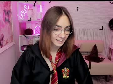 girl
        rebecca__gold cam image #211649