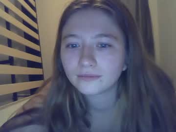 girl
        nakedmomma cam image #140147