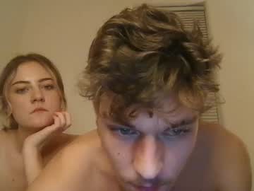 couple
        bellabluexoxo cam image #45434