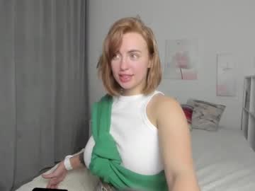 girl
        fancy__nancy cam image #203584
