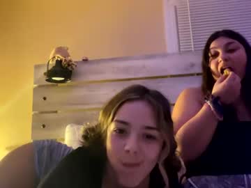 girl
        jadesummer222 cam image #134705