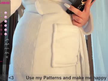 girl
        m1ss_ariana cam image #19397