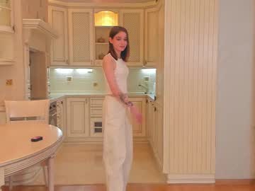 girl
        harrieteasley cam image #205964