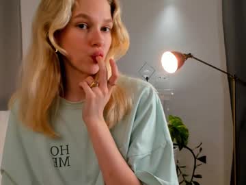 girl
        coventinadavy cam image #163790