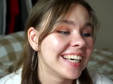 girl
        sugar__freee cam image #104503
